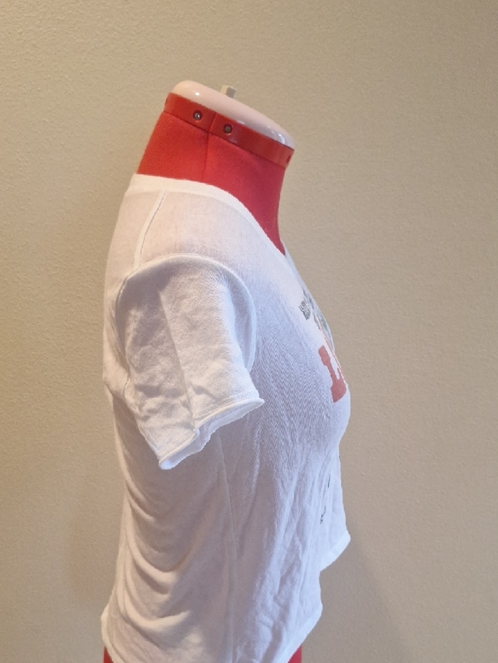 Abercrombie & Fitch White Kids Peanuts 'LOVE' Graphic Tee Size 12 - Picture 3 of 9